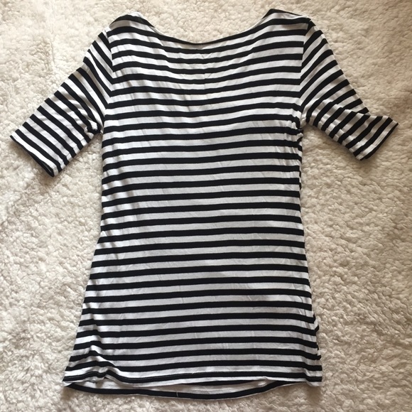 New York & Company striped cropped sleeve top - Picture 5 of 6